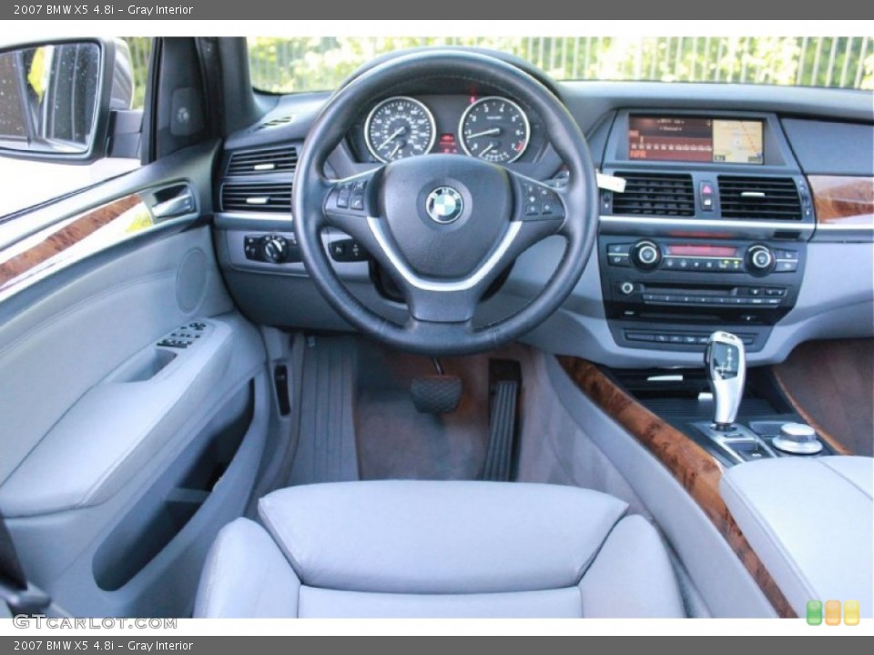 Gray Interior Dashboard for the 2007 BMW X5 4.8i #81594440