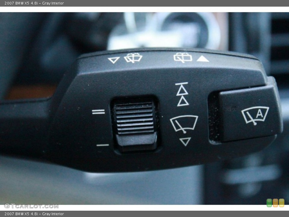 Gray Interior Controls for the 2007 BMW X5 4.8i #81594579