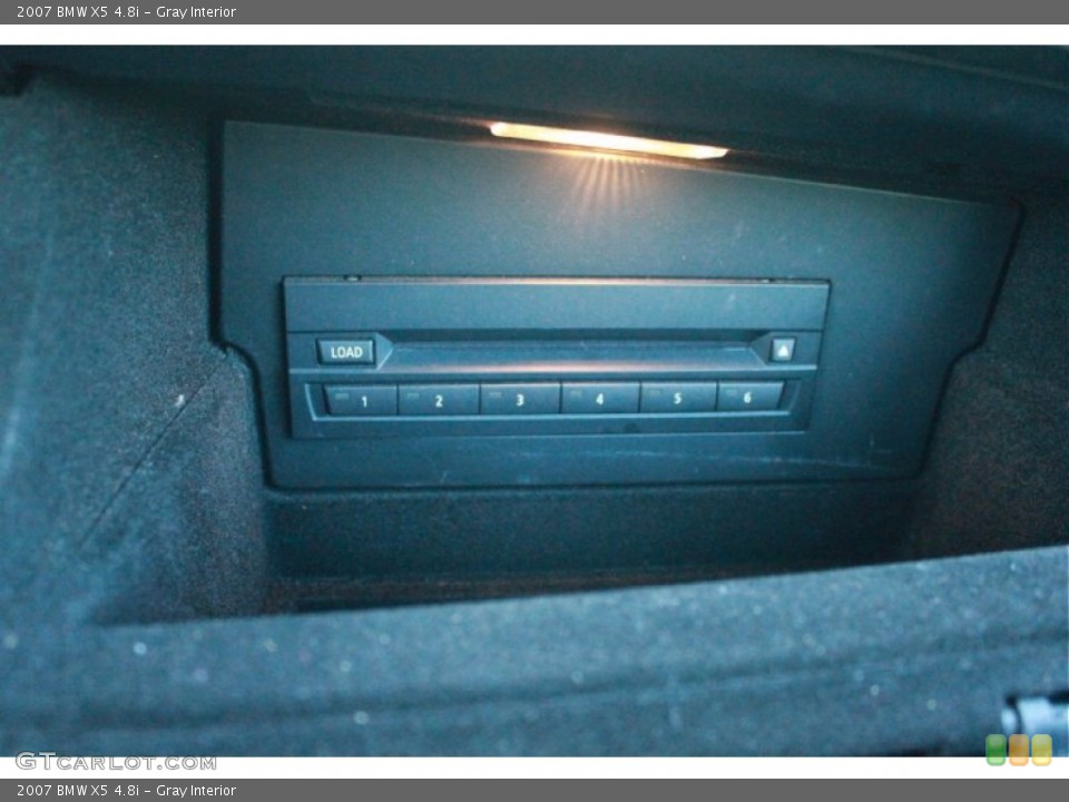Gray Interior Audio System for the 2007 BMW X5 4.8i #81594822