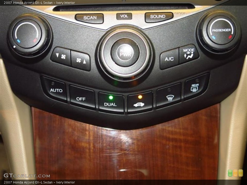Ivory Interior Controls for the 2007 Honda Accord EX-L Sedan #81596640