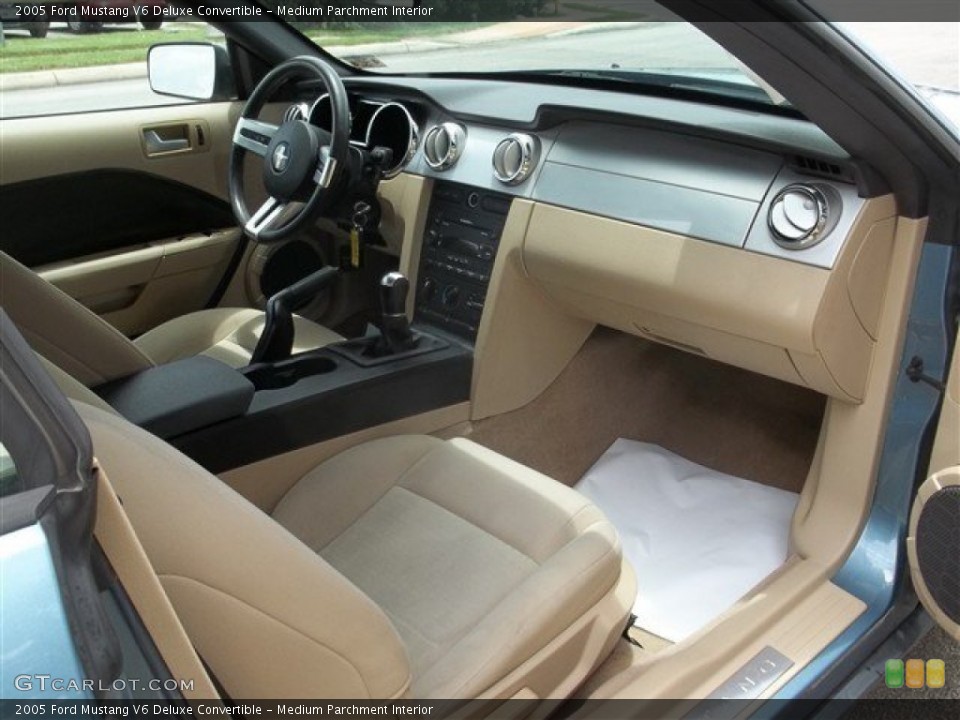 Medium Parchment Interior Photo for the 2005 Ford Mustang V6 Deluxe Convertible #81599138