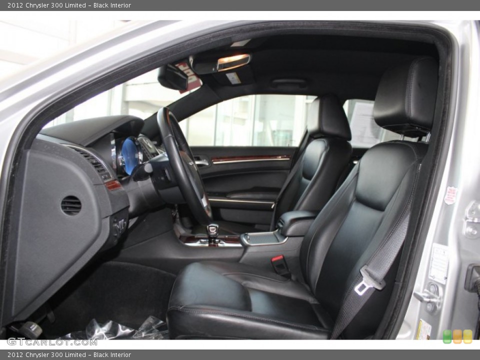 Black Interior Photo for the 2012 Chrysler 300 Limited #81609171