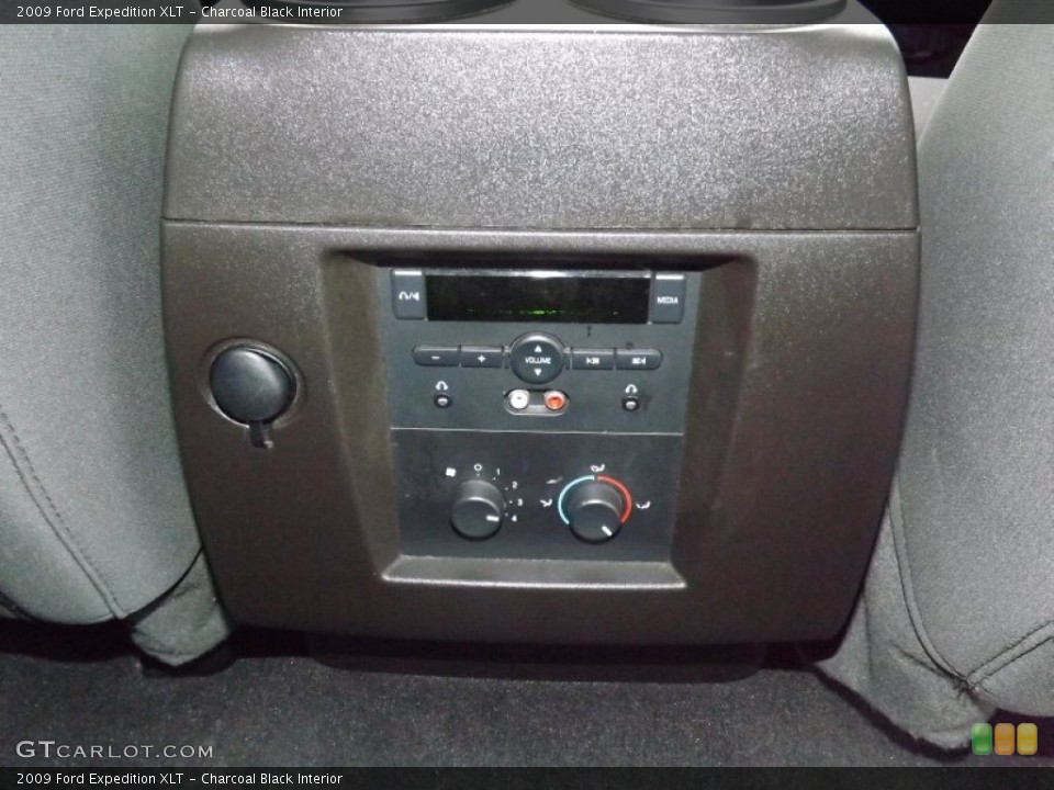 Charcoal Black Interior Controls for the 2009 Ford Expedition XLT #81611982