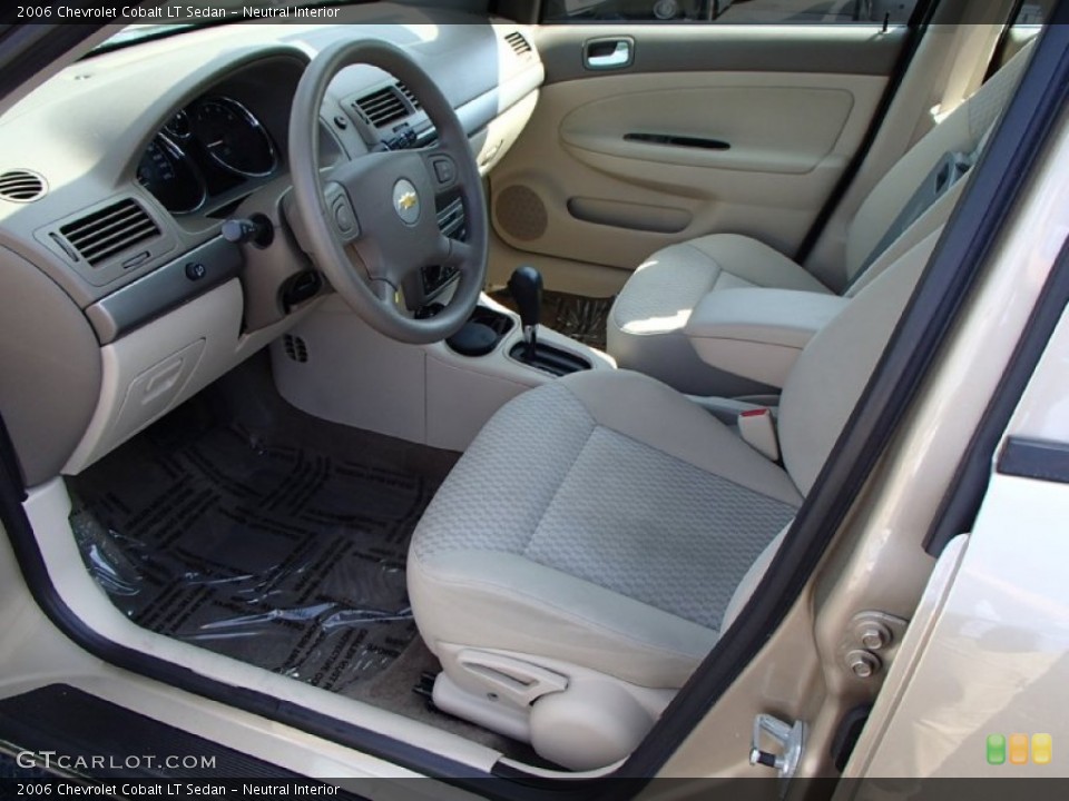 Neutral Interior Photo for the 2006 Chevrolet Cobalt LT Sedan #81612759