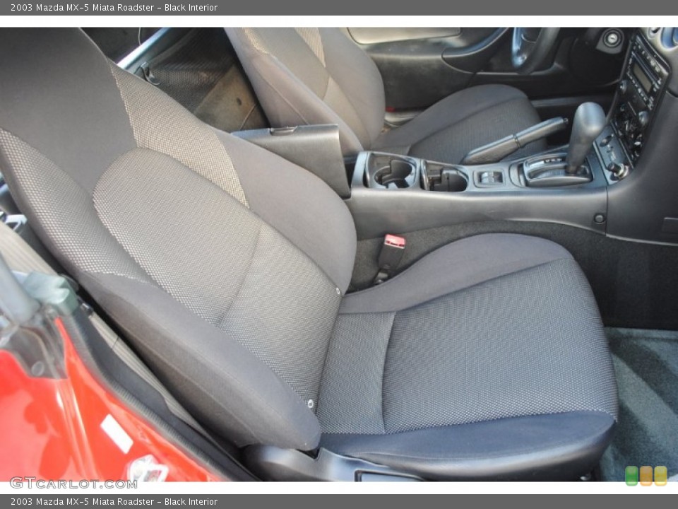 Black Interior Photo for the 2003 Mazda MX-5 Miata Roadster #81618620