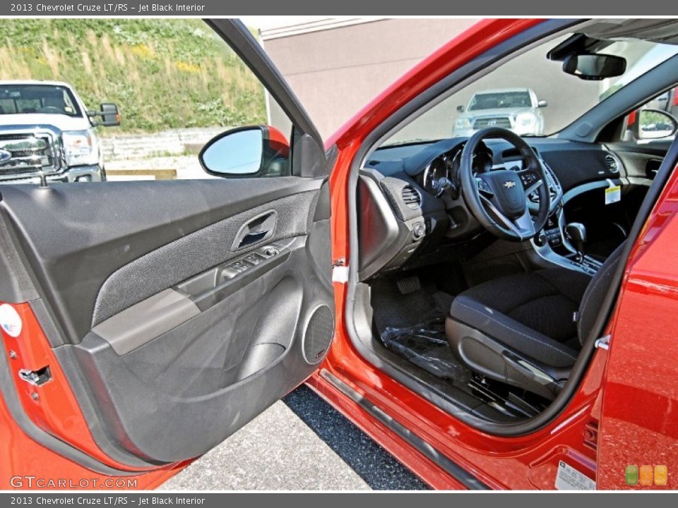 Jet Black Interior Photo for the 2013 Chevrolet Cruze LT/RS #81620310