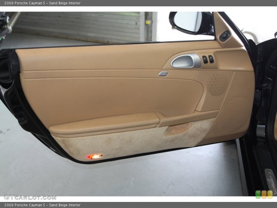 Sand Beige Interior Door Panel for the 2009 Porsche Cayman S #81623172