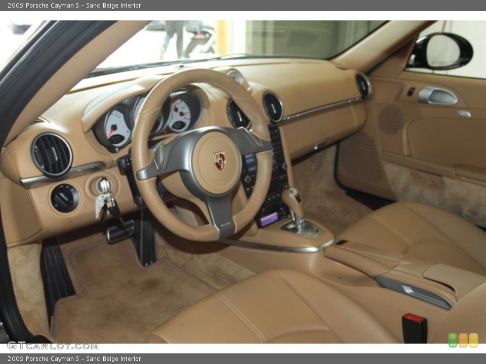 Sand Beige Interior Dashboard for the 2009 Porsche Cayman S #81623193