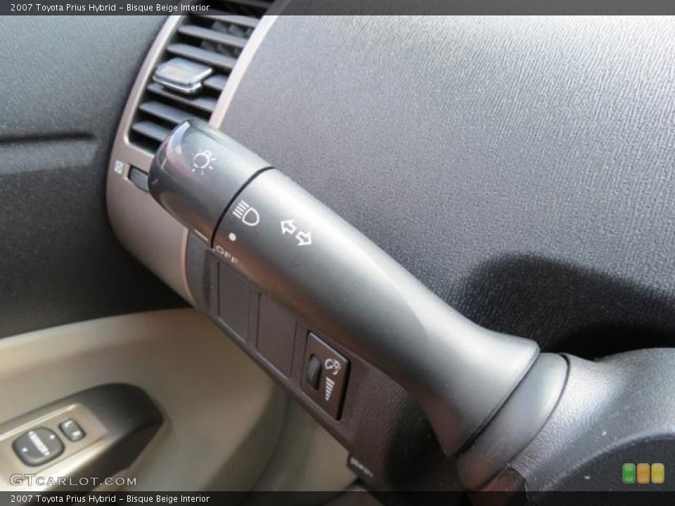 Bisque Beige Interior Controls for the 2007 Toyota Prius Hybrid #81628187