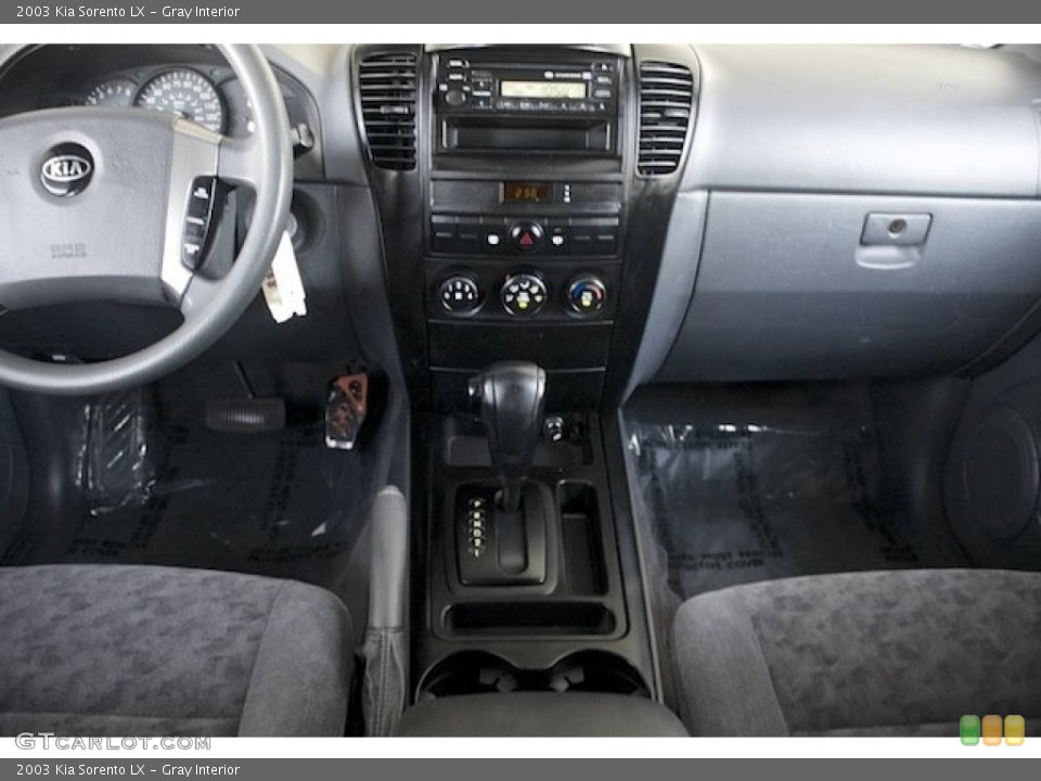 Gray Interior Dashboard for the 2003 Kia Sorento LX #81667387