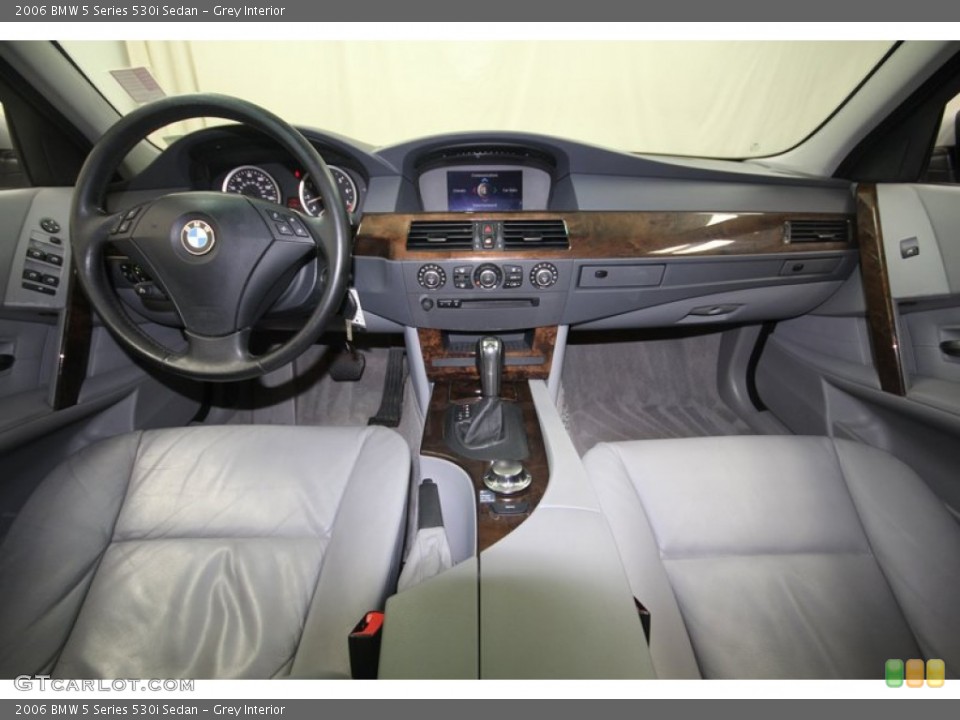 Grey Interior Dashboard for the 2006 BMW 5 Series 530i Sedan #81667763