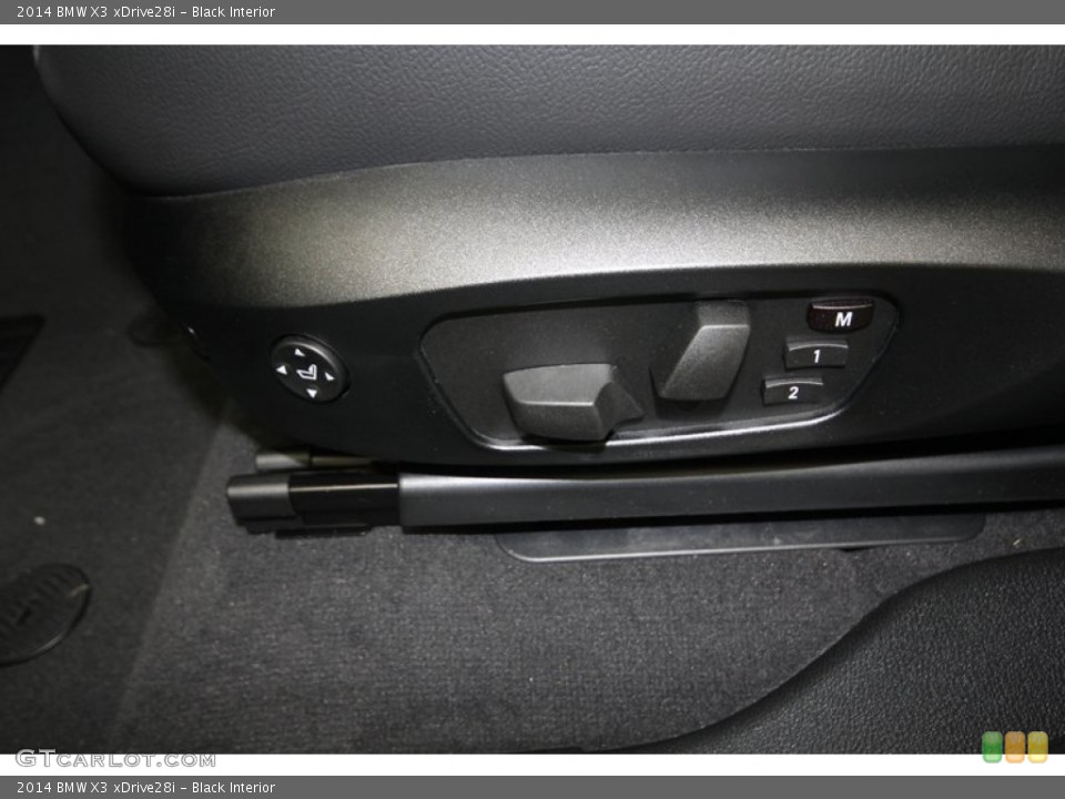 Black Interior Controls for the 2014 BMW X3 xDrive28i #81673899