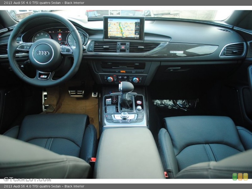Black Interior Dashboard for the 2013 Audi S6 4.0 TFSI quattro Sedan #81700082