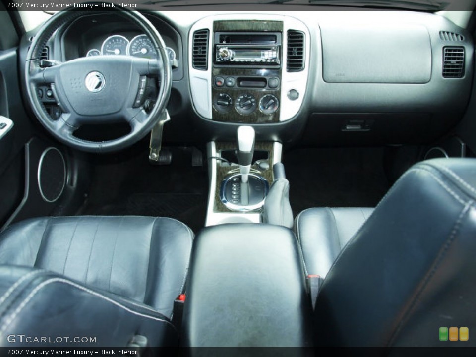 Black Interior Dashboard for the 2007 Mercury Mariner Luxury #81754217