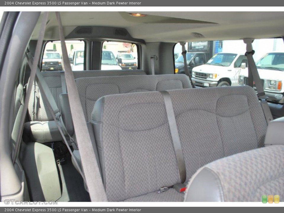 Medium Dark Pewter Interior Photo for the 2004 Chevrolet Express 3500 LS Passenger Van #81782013