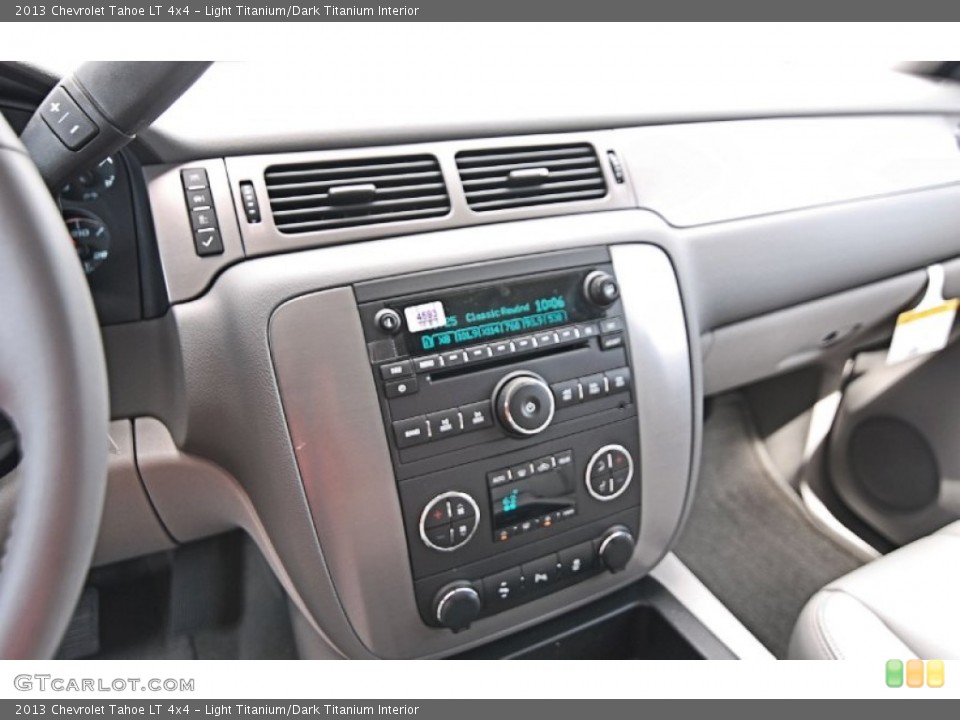 Light Titanium/Dark Titanium Interior Controls for the 2013 Chevrolet Tahoe LT 4x4 #81782017
