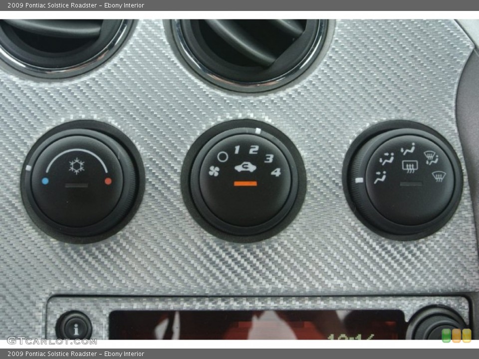 Ebony Interior Controls for the 2009 Pontiac Solstice Roadster #81783906