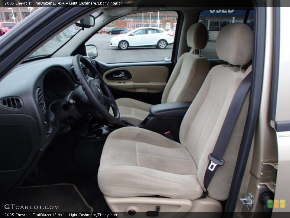 Light Cashmere/Ebony Interior Front Seat for the 2005 Chevrolet TrailBlazer LS 4x4 #81784713