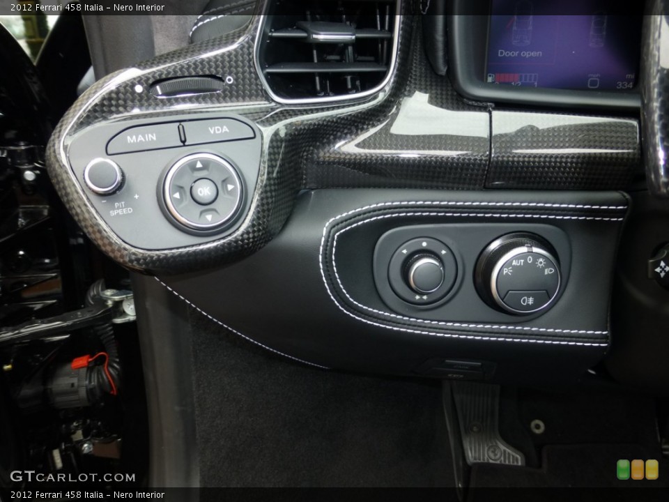 Nero Interior Controls for the 2012 Ferrari 458 Italia #81804084