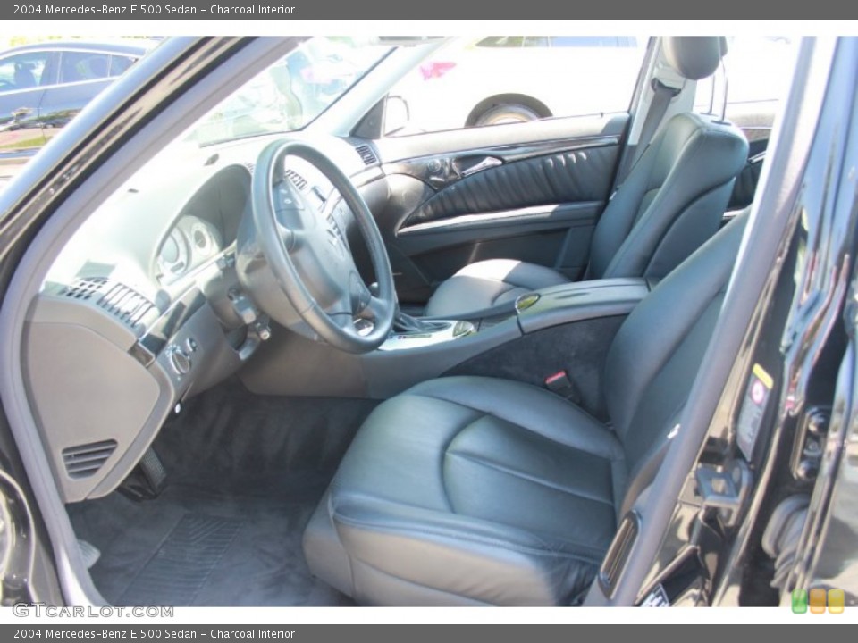 Charcoal Interior Photo for the 2004 Mercedes-Benz E 500 Sedan #81851776