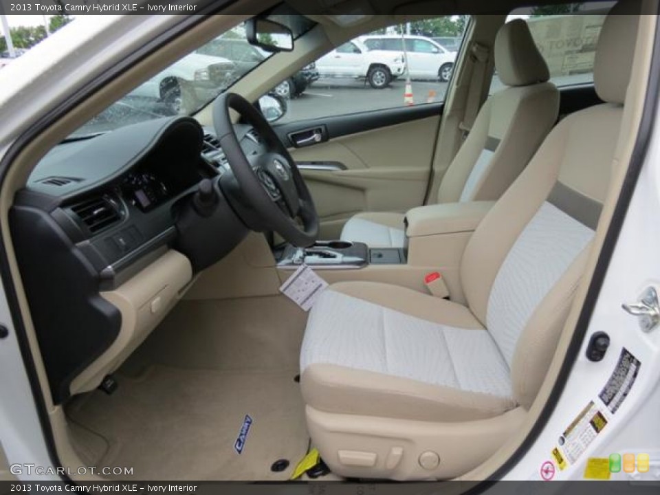Ivory Interior Photo for the 2013 Toyota Camry Hybrid XLE #81854997