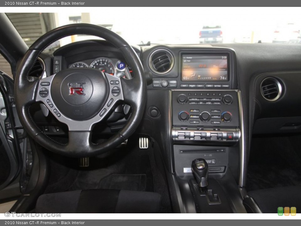 Black Interior Dashboard for the 2010 Nissan GT-R Premium #81923797