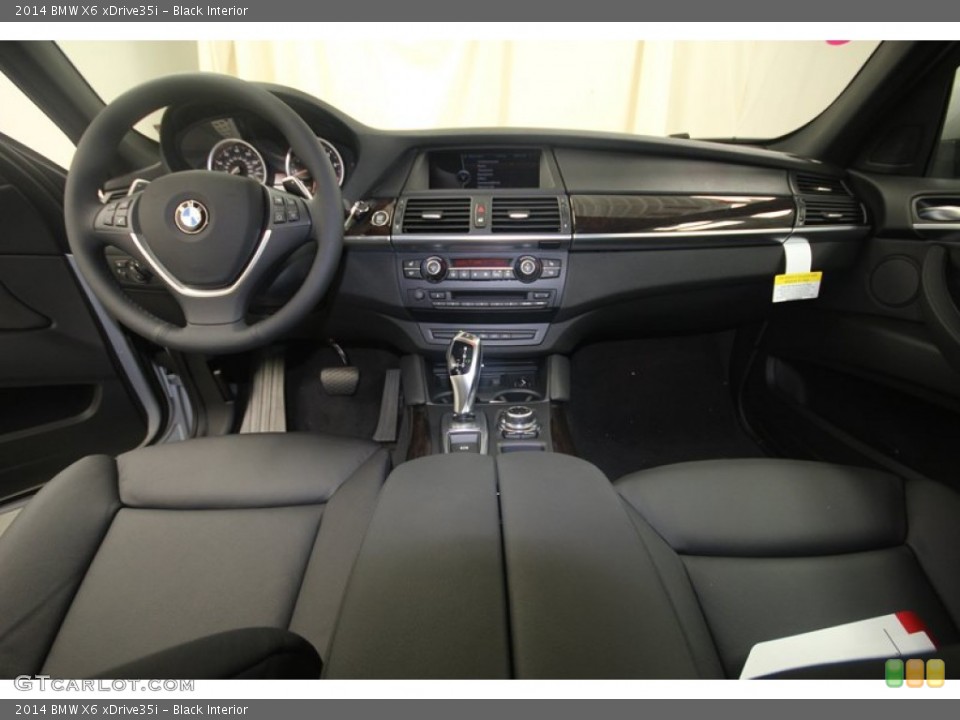 Black Interior Dashboard for the 2014 BMW X6 xDrive35i #81933319