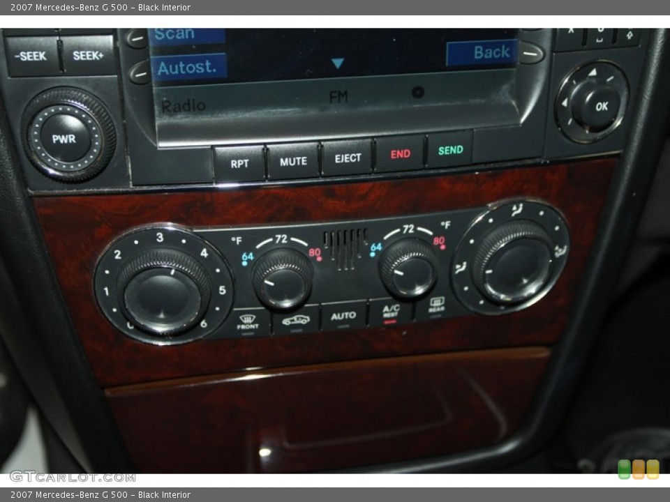 Black Interior Controls for the 2007 Mercedes-Benz G 500 #81978817