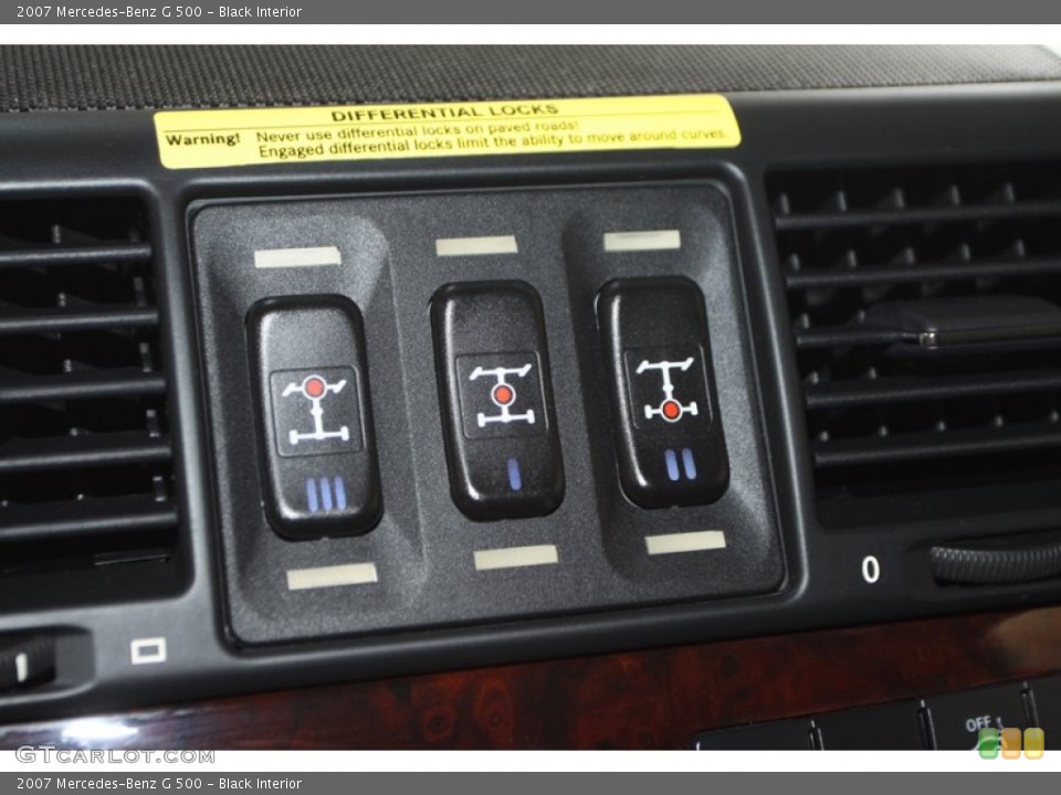 Black Interior Controls for the 2007 Mercedes-Benz G 500 #81978871