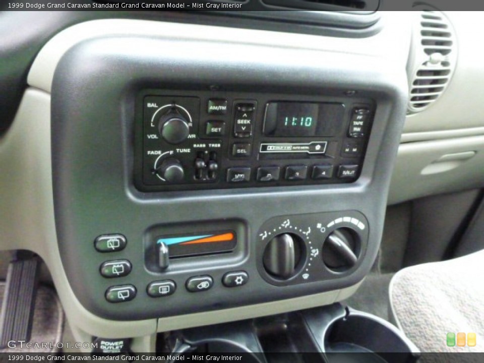 Mist Gray Interior Controls for the 1999 Dodge Grand Caravan  #82009382
