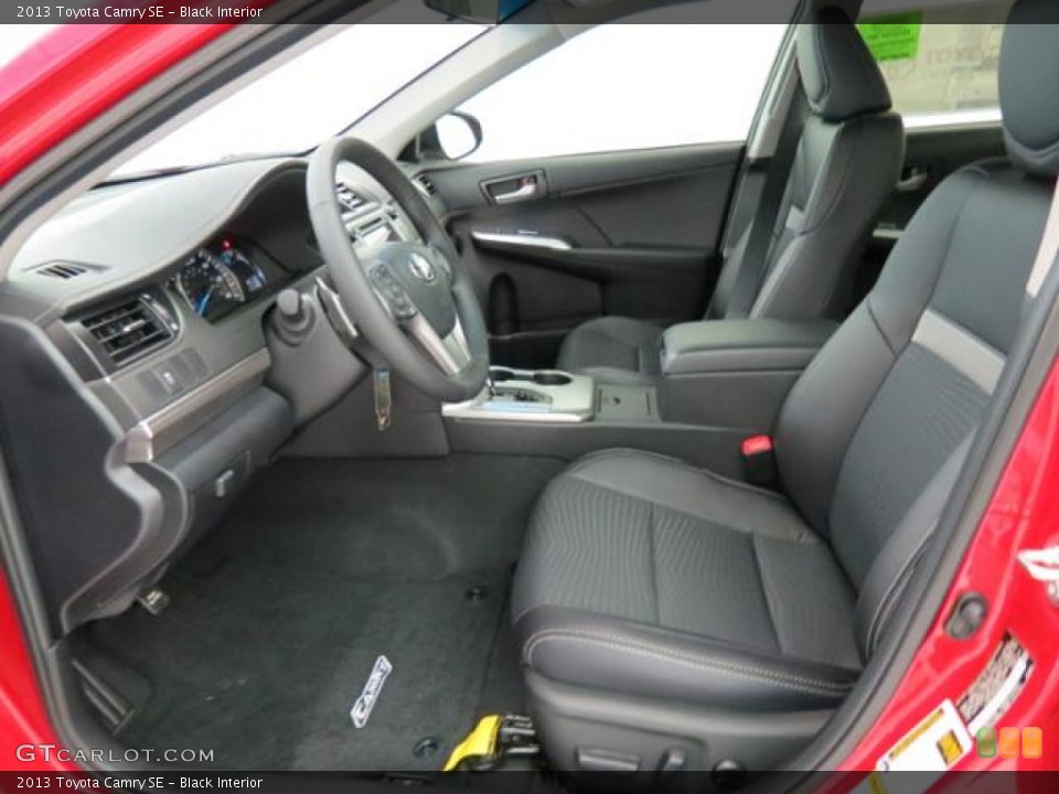 Black Interior Photo for the 2013 Toyota Camry SE #82009606