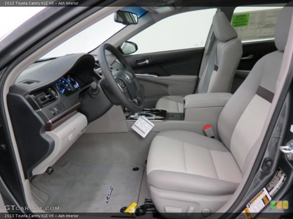 Ash Interior Photo for the 2013 Toyota Camry XLE V6 #82010588