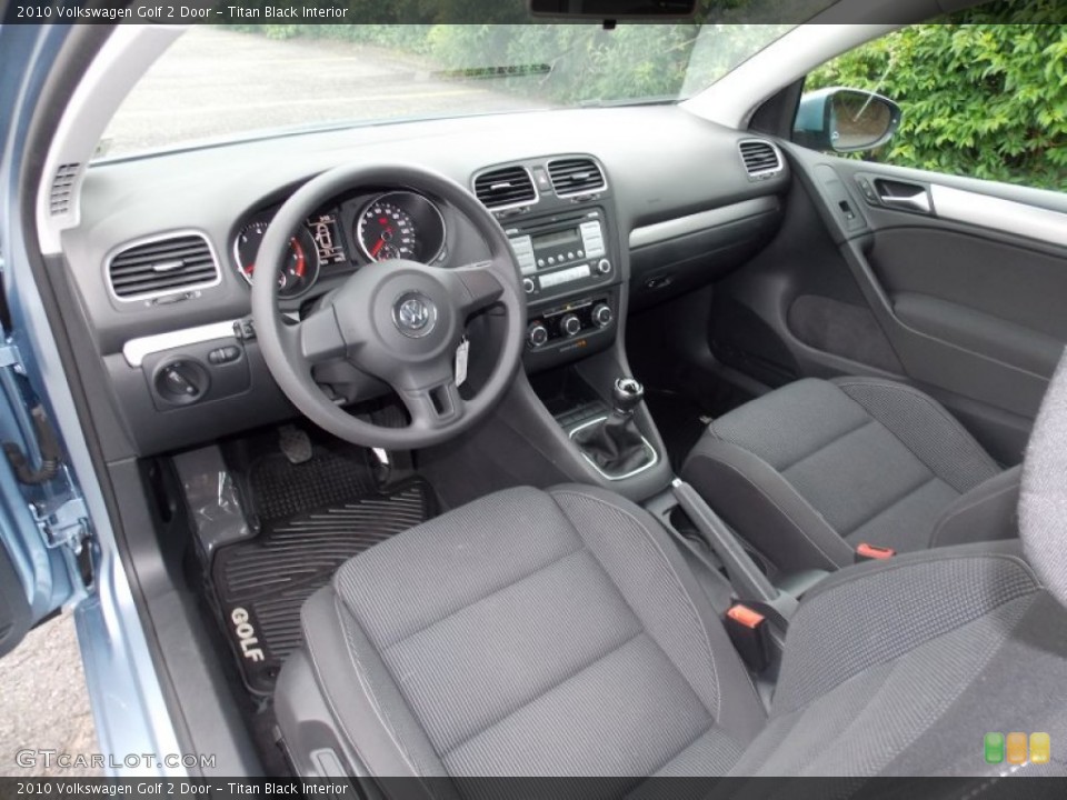 Titan Black Interior Photo for the 2010 Volkswagen Golf 2 Door #82010669