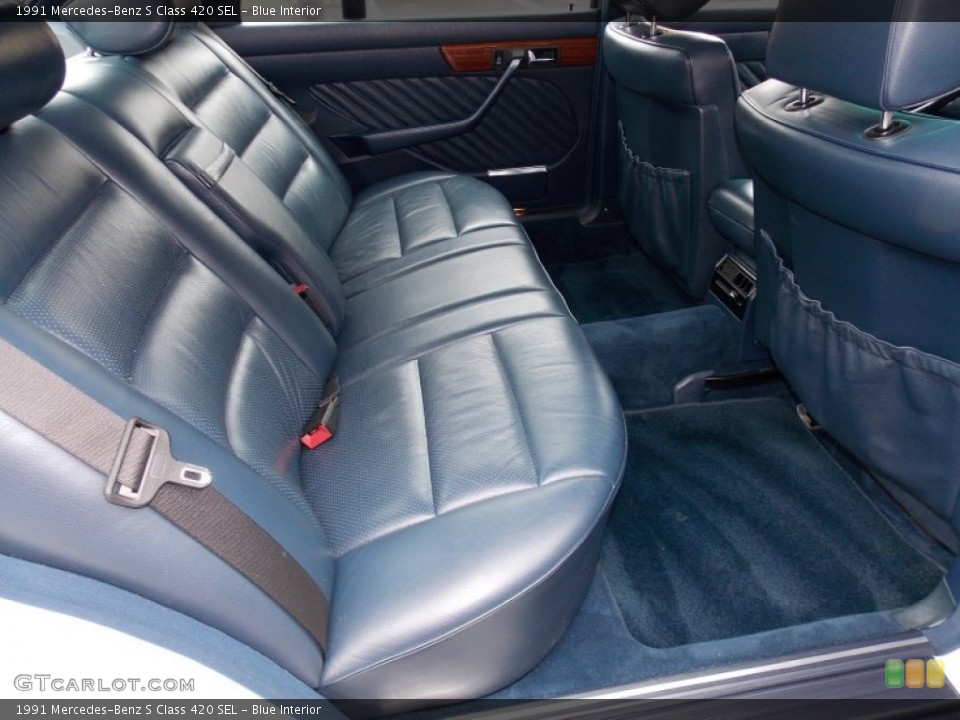 Blue Interior Rear Seat for the 1991 Mercedes-Benz S Class 420 SEL #82046538