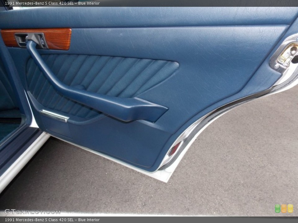 Blue Interior Door Panel for the 1991 Mercedes-Benz S Class 420 SEL #82046562