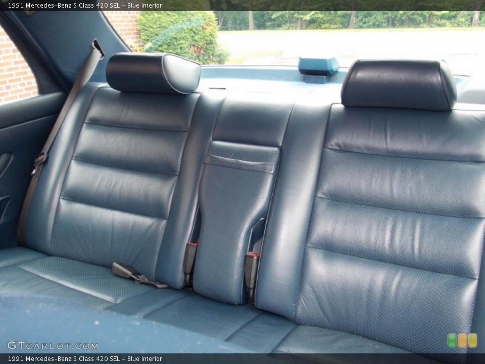Blue Interior Rear Seat for the 1991 Mercedes-Benz S Class 420 SEL #82047064
