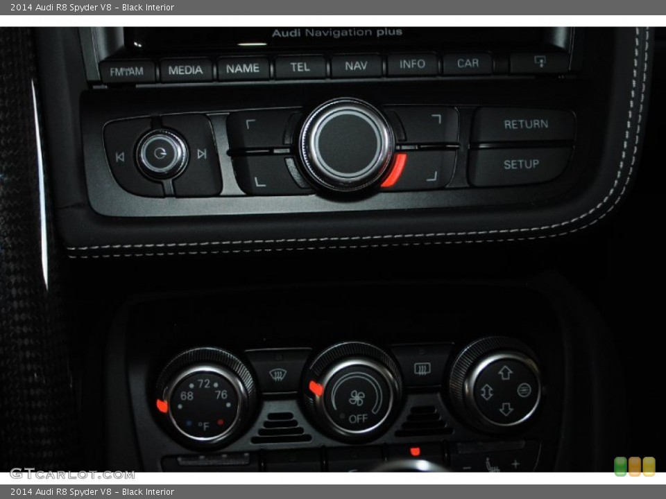 Black Interior Controls for the 2014 Audi R8 Spyder V8 #82050888