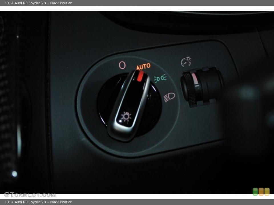 Black Interior Controls for the 2014 Audi R8 Spyder V8 #82051026