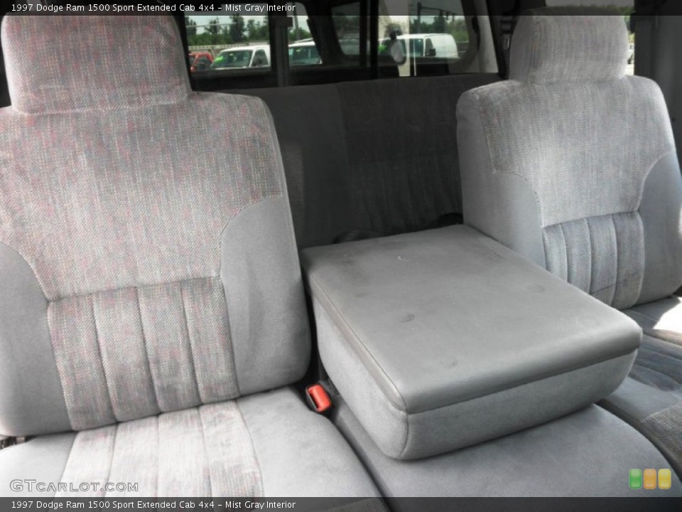 Mist Gray Interior Photo for the 1997 Dodge Ram 1500 Sport Extended Cab 4x4 #82064850