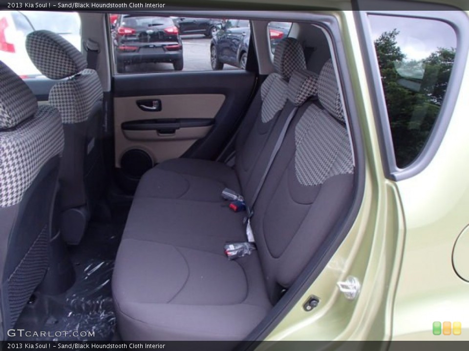 Sand/Black Houndstooth Cloth Interior Rear Seat for the 2013 Kia Soul ! #82067168
