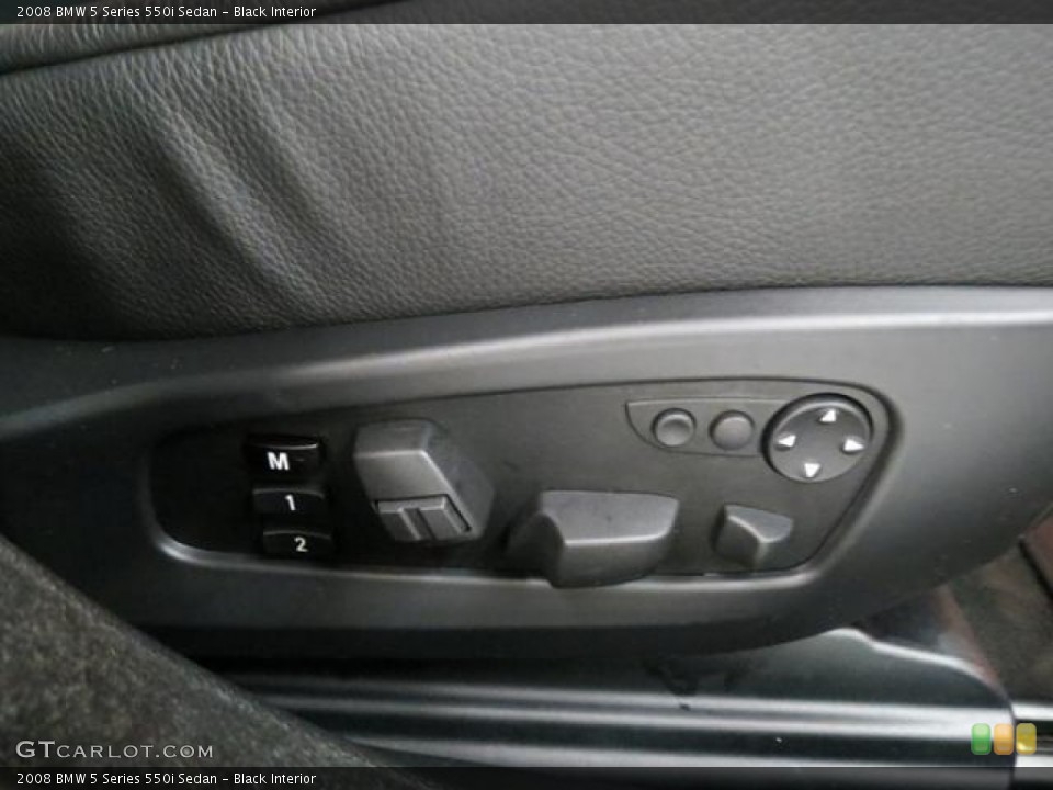 Black Interior Controls for the 2008 BMW 5 Series 550i Sedan #82070674