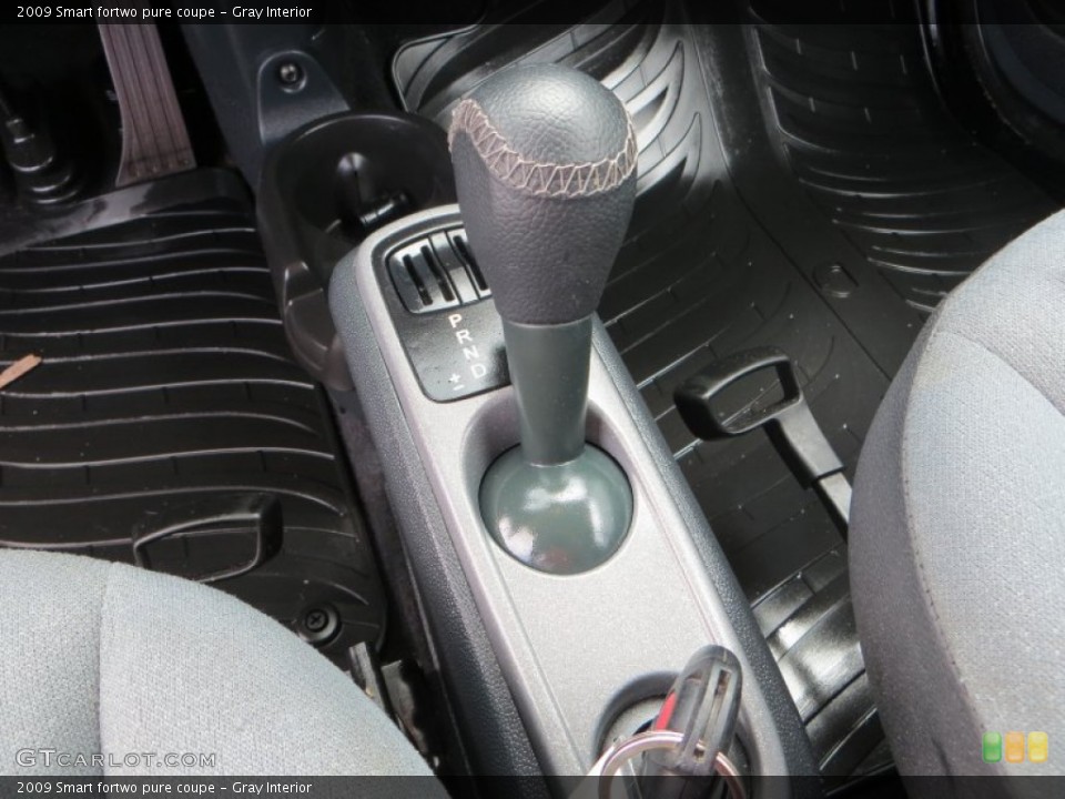 Gray Interior Transmission for the 2009 Smart fortwo pure coupe #82109107