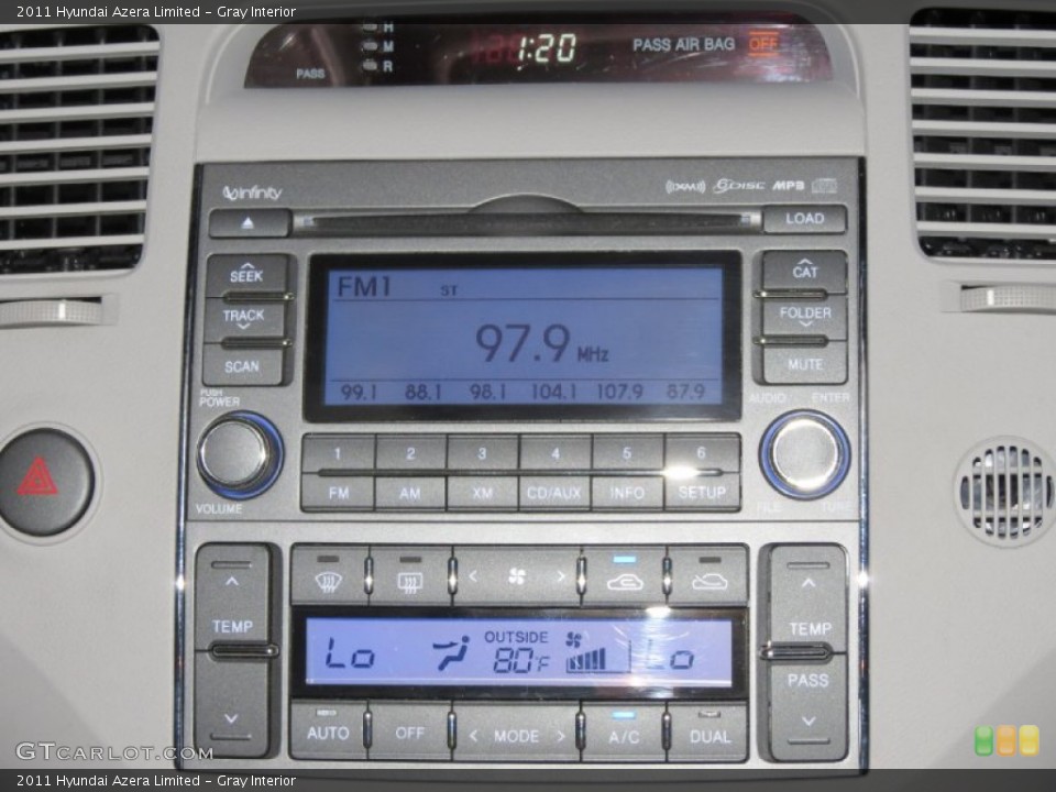 Gray Interior Controls for the 2011 Hyundai Azera Limited #82118590
