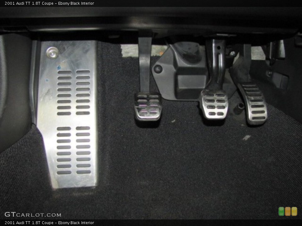 Ebony Black Interior Controls for the 2001 Audi TT 1.8T Coupe #82139337