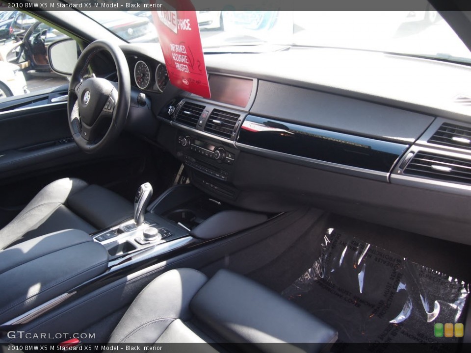 Black Interior Dashboard for the 2010 BMW X5 M  #82174448