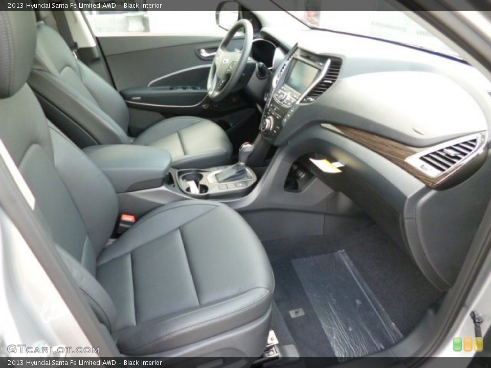 Black Interior Photo for the 2013 Hyundai Santa Fe Limited AWD #82182190