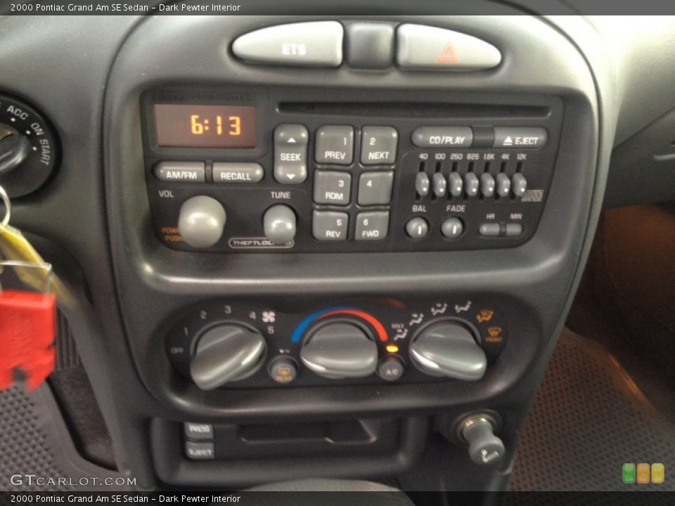 Dark Pewter Interior Controls for the 2000 Pontiac Grand Am SE Sedan #82182826