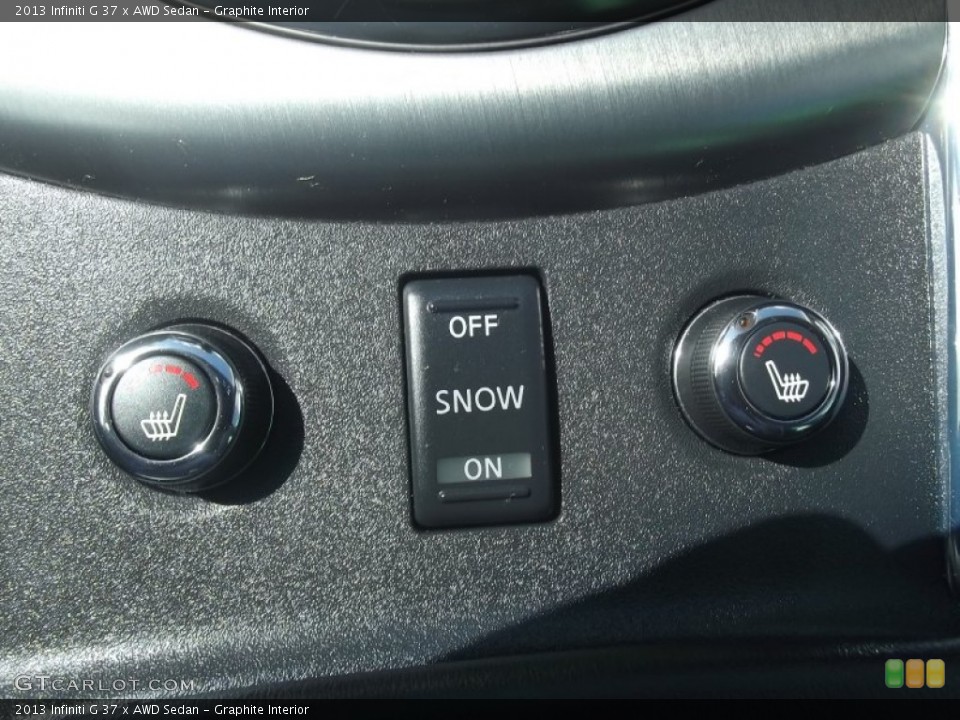 Graphite Interior Controls for the 2013 Infiniti G 37 x AWD Sedan #82207684