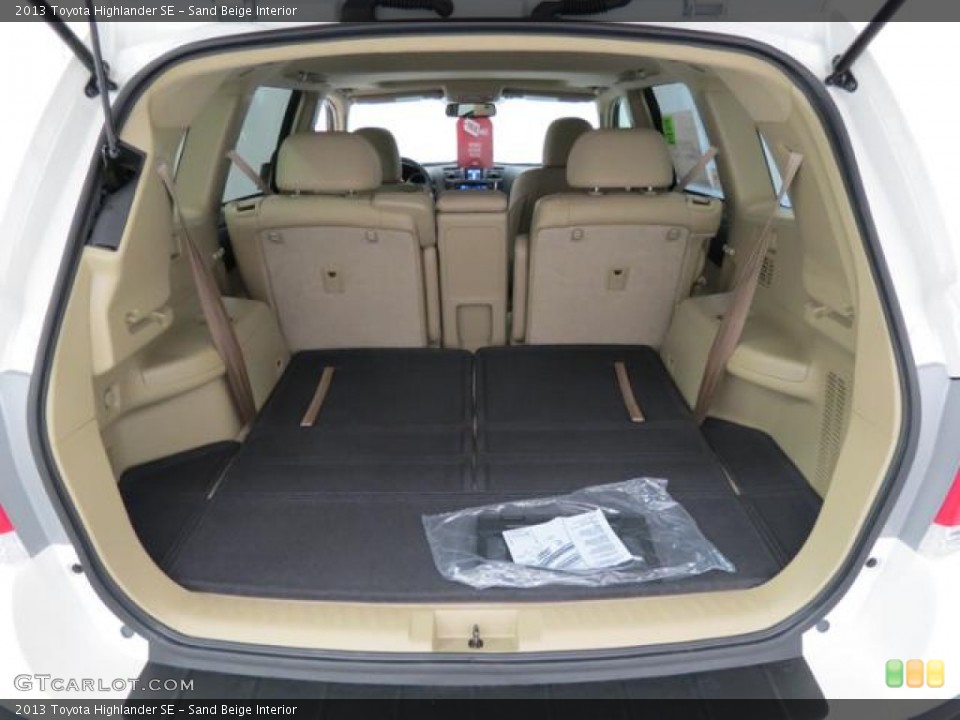 Sand Beige Interior Trunk for the 2013 Toyota Highlander SE #82228563
