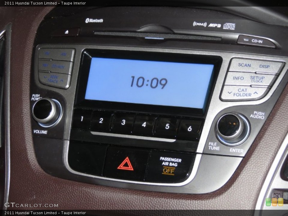 Taupe Interior Audio System for the 2011 Hyundai Tucson Limited #82233600